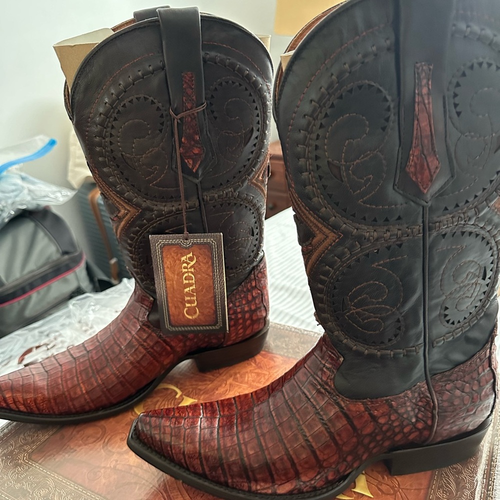 BRAND NEW CUADRA COWBOY BOOTS